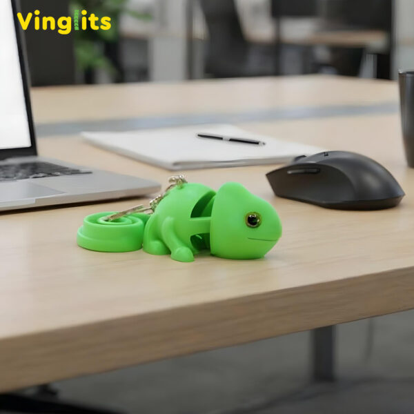 Nova chameleon keychain 3D printed wiggle articulated flexible toy